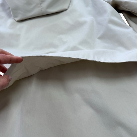 IZZI Women Stone Beige Hooded Windbreaker Jacket Floral Embroidery Small - Picture 9 of 11